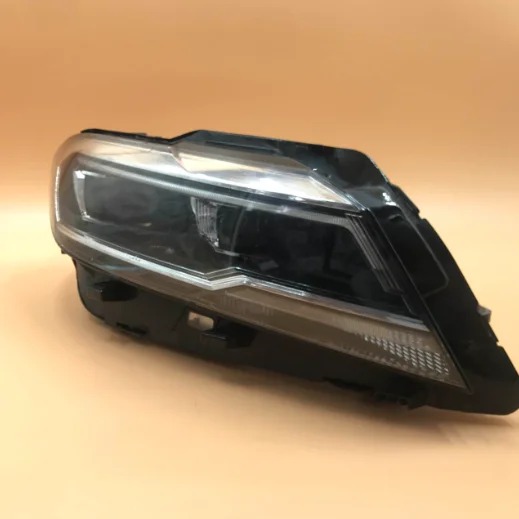 2025 Hot Sale Auto Part Headlights Left Right for VW Virtus Chinese Car Parts OE 19D941773/19D941774